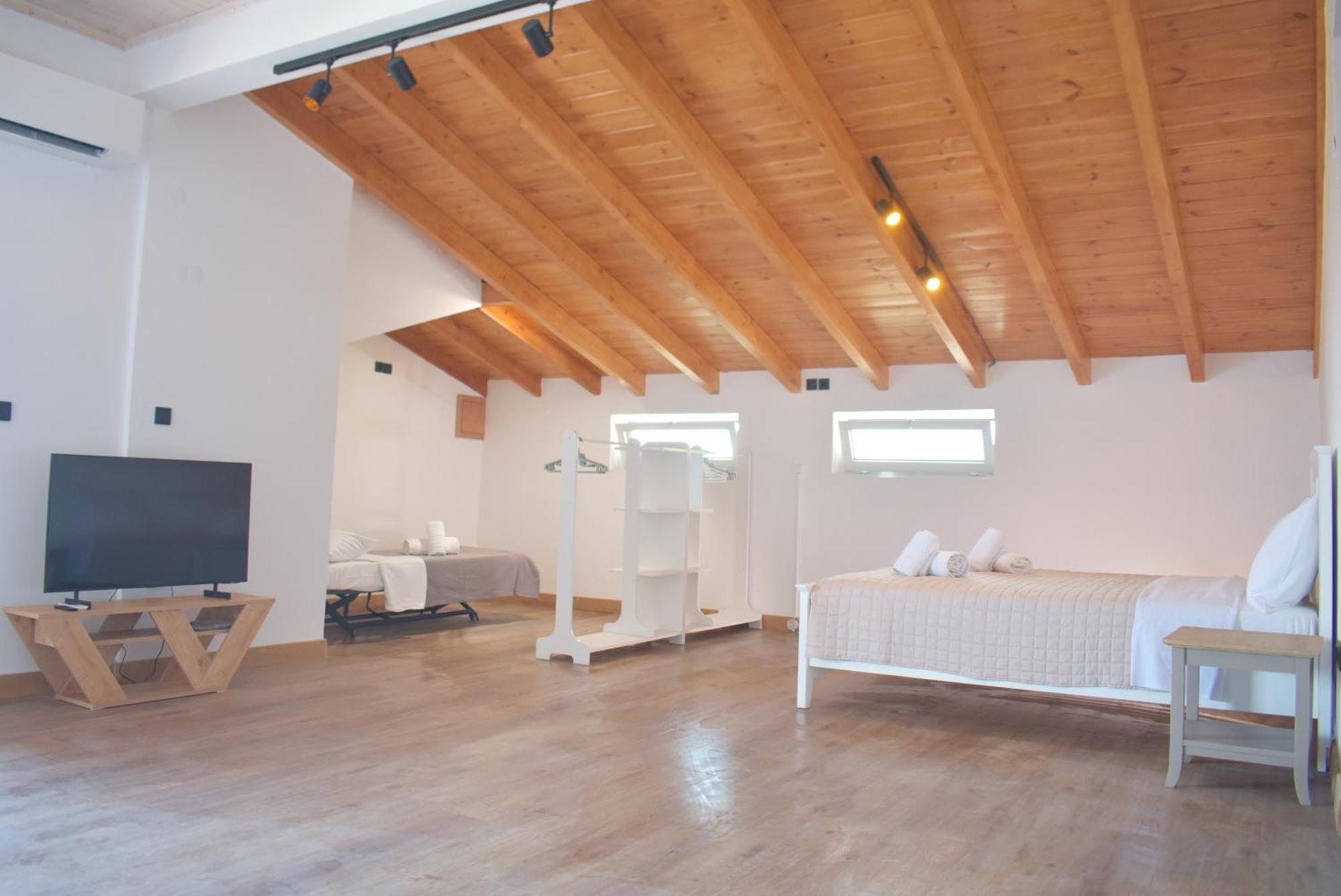 Bay View Apartment *